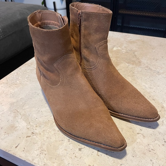 Men’s Boots - Picture 1 of 7